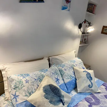 Centro Storico 5 Mins From Port Casa Celeste * Липари