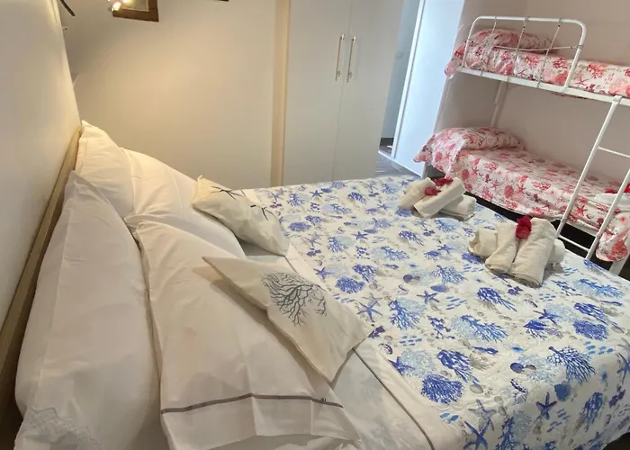 Centro Storico 5 Mins From Port Casa Celeste Apartamento Lípara